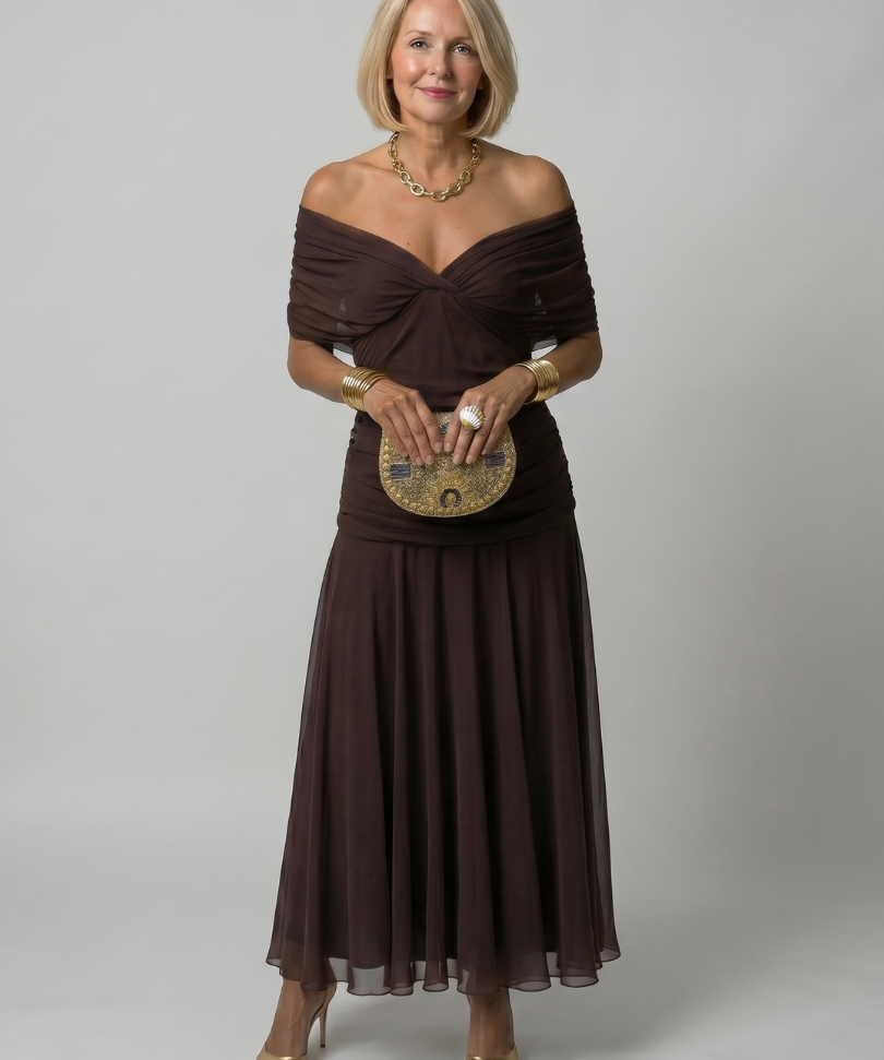 Bianca - Vestido Midi Descontraído com Ombros Descobertos
