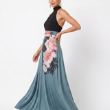 Mónica - Vestido Maxi com Decote Halter Floral