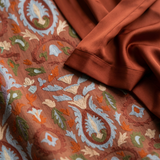 Daniela - Vestido longo com padrão floral e colete ajustado