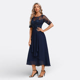 Mariana - Vestido de Renda com Manga Curta
