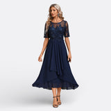 Mariana - Vestido de Renda com Manga Curta