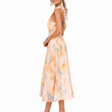 Amélia - Vestido Midi Floral Pêssego com Gola Alta Fluida