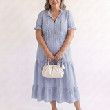 Dakota | Vestido Midi de Manga Curta Listrado em Camadas