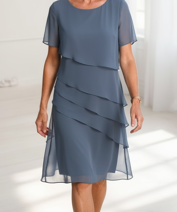 Juliette – Vestido elegante fluido com volantes