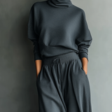 Conjunto de Malha Strick com Calças Largas
