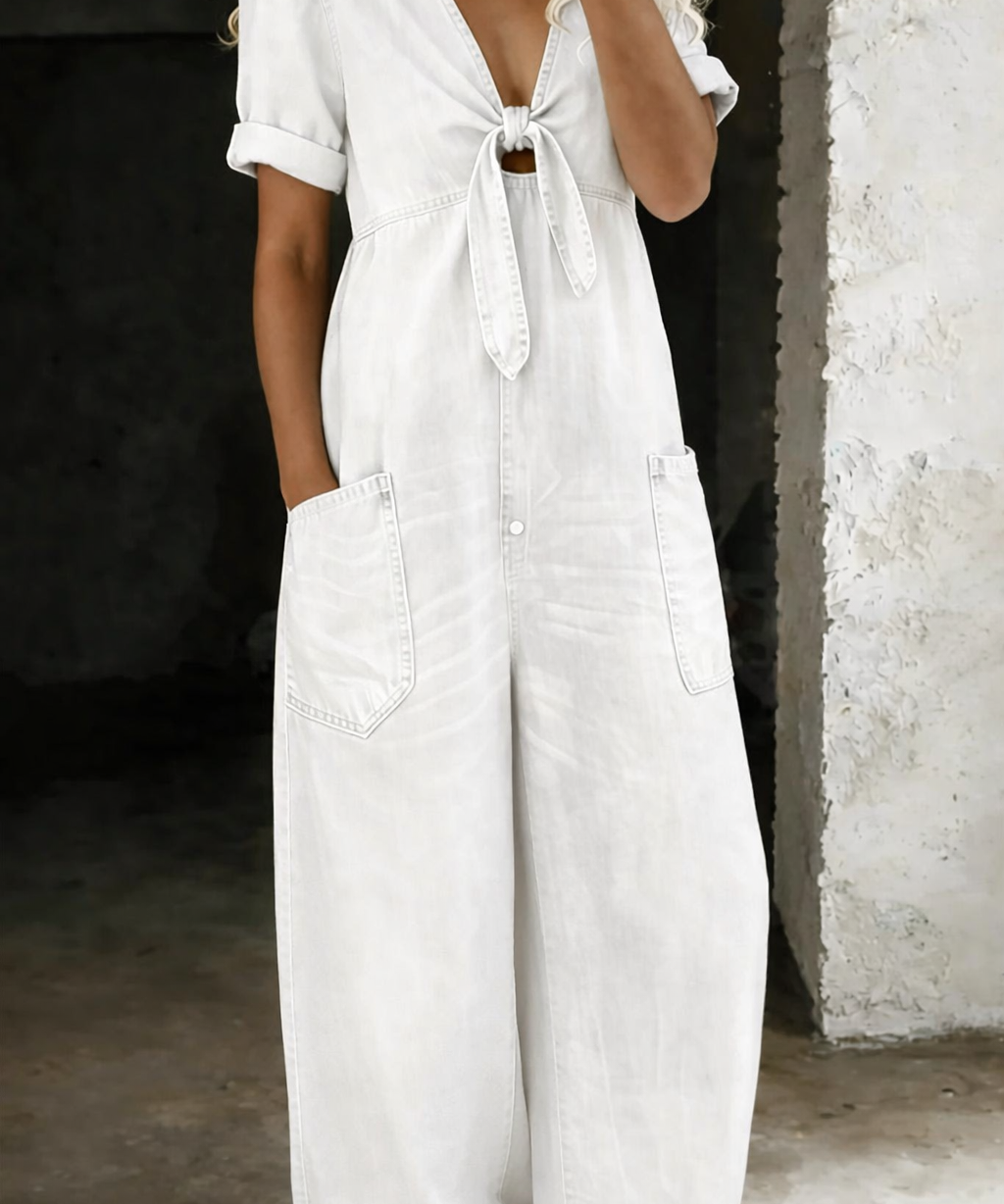 Maya™ | Macacão de denim com decote em V