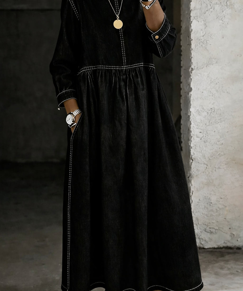 Melissa™ | Vestido de ganga com decote redondo e mangas longas