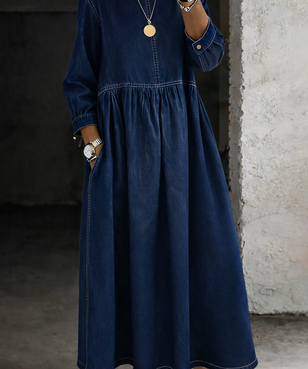 Melissa™ | Vestido de ganga com decote redondo e mangas longas