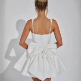 Vestido Mini com Laço de Lantejoulas Dazzling Victoria