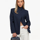 Blazer Azul Marinho de Botão Alto com Fenda